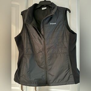Columbia Black Insulated Vest-NWOT-XL